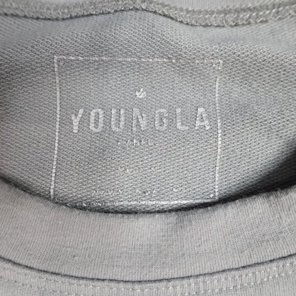 Youngla Shirt Medium Gray Sleeveless Curved Hem - Picture 3 of 7